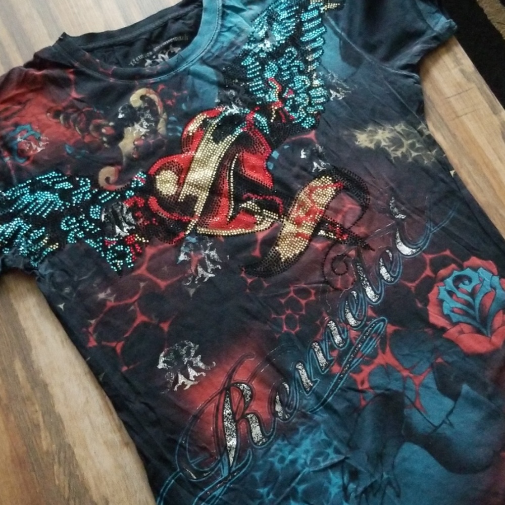 LIKE NEW - High End Remetee Tee with embellishment